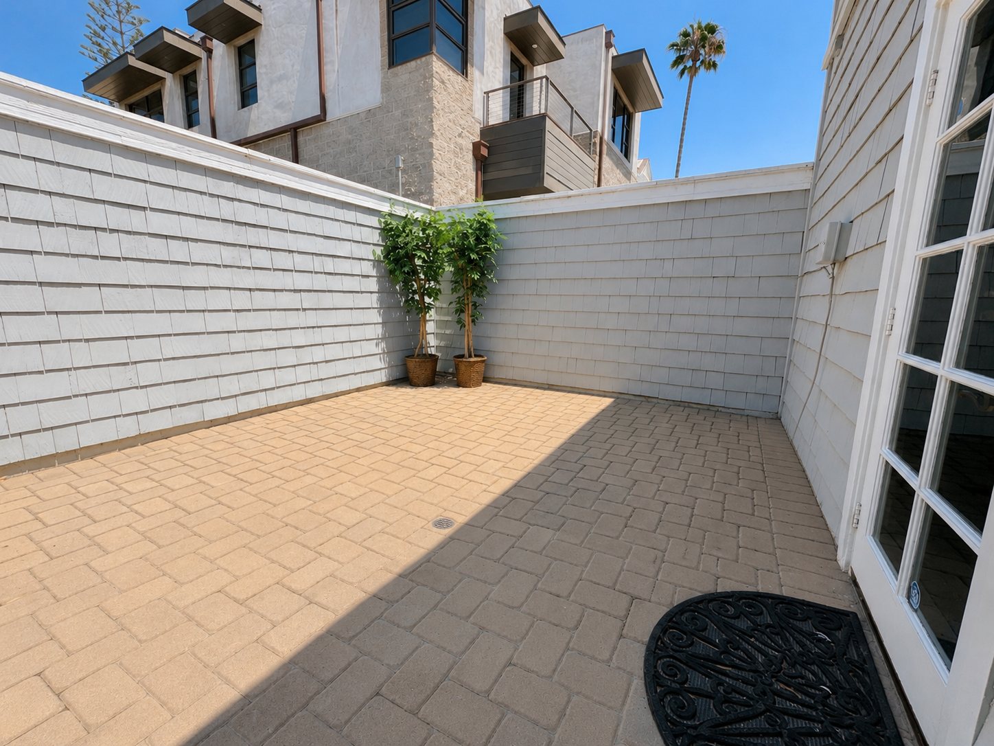 The private walled courtyard